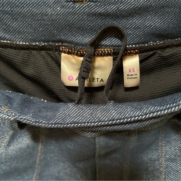 Athleta ~ Stretch Knit Bettona Classic Skort Skirt size XS in Indigo Denim - Picture 8 of 16